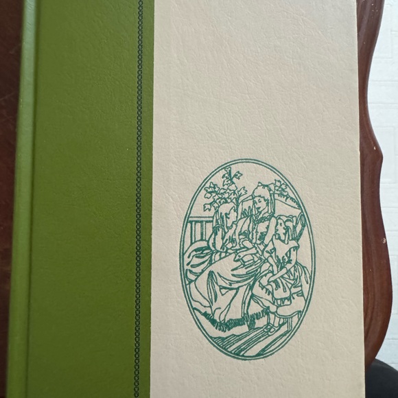 BOXING DAY SALE - Vintage Book “Under the Lilacs” by Louise May Alcott - Picture 3 of 6